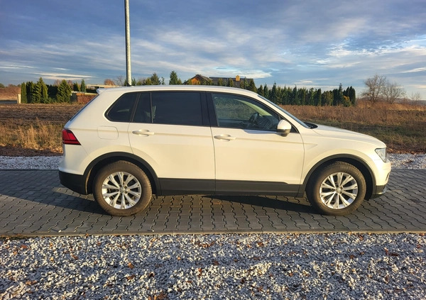 Volkswagen Tiguan cena 99000 przebieg: 34500, rok produkcji 2019 z Jasło małe 137
